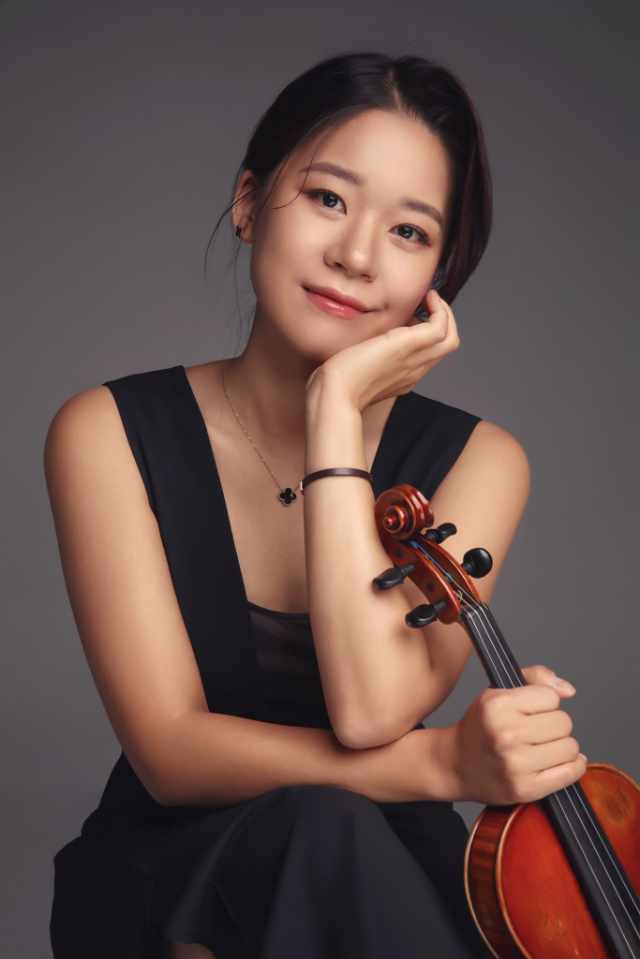 SungKum Jennie Yang<br />
Personal Management